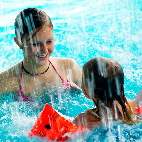 Indoor Pool and Spa at the campsite child-friendly-waterpark